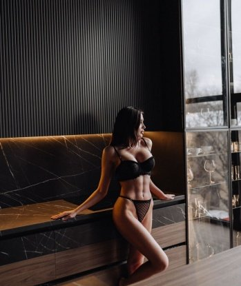 Анкета проститутки Арина - Фото 1, Псков, 27 лет, №25